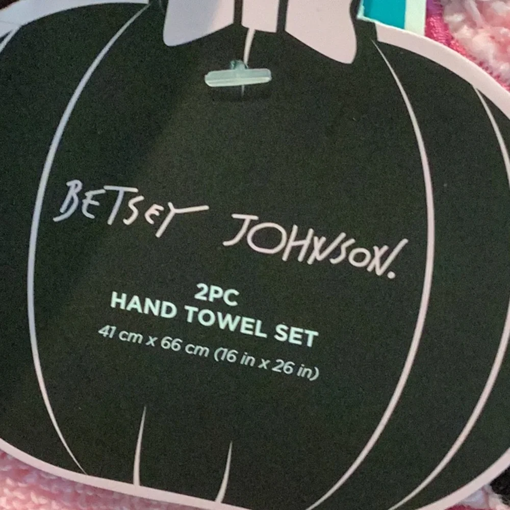 Betsey Johnson Halloween Hand Towel Set. Set of 2.